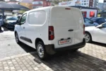 Peugeot Partner 1.5 BlueHDI Pre.St.Plus Usado Semi-Novo - Image 5